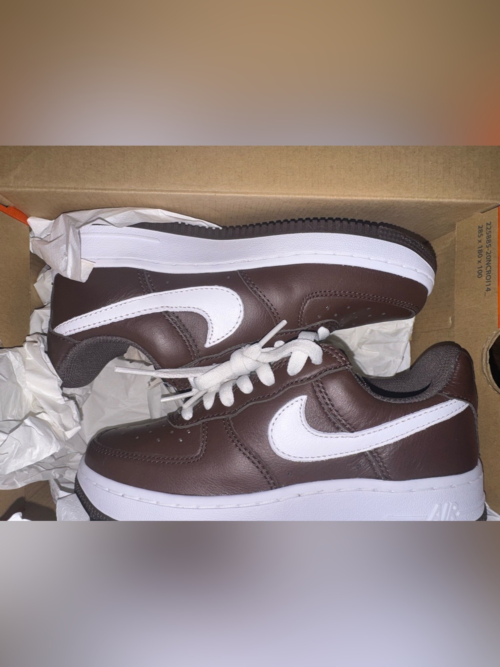 Nike Men’s Brown and White Low-Top AIR FORCE 1